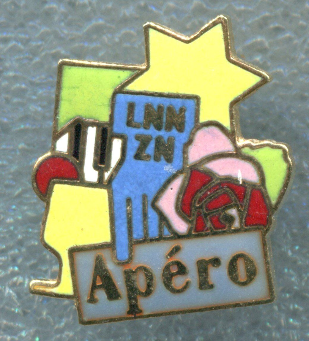 Placchette & Badge: LNN Luzerner Neue Nachrichten – Usato da Winterthur venduto da Sammleroase