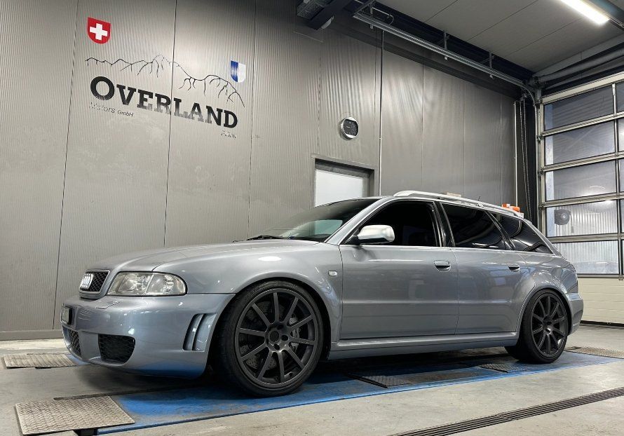 Audi Automobili: AUDI RS4 Avant quattro – Usato da Flühli LU venduto da Overland_Motors 1