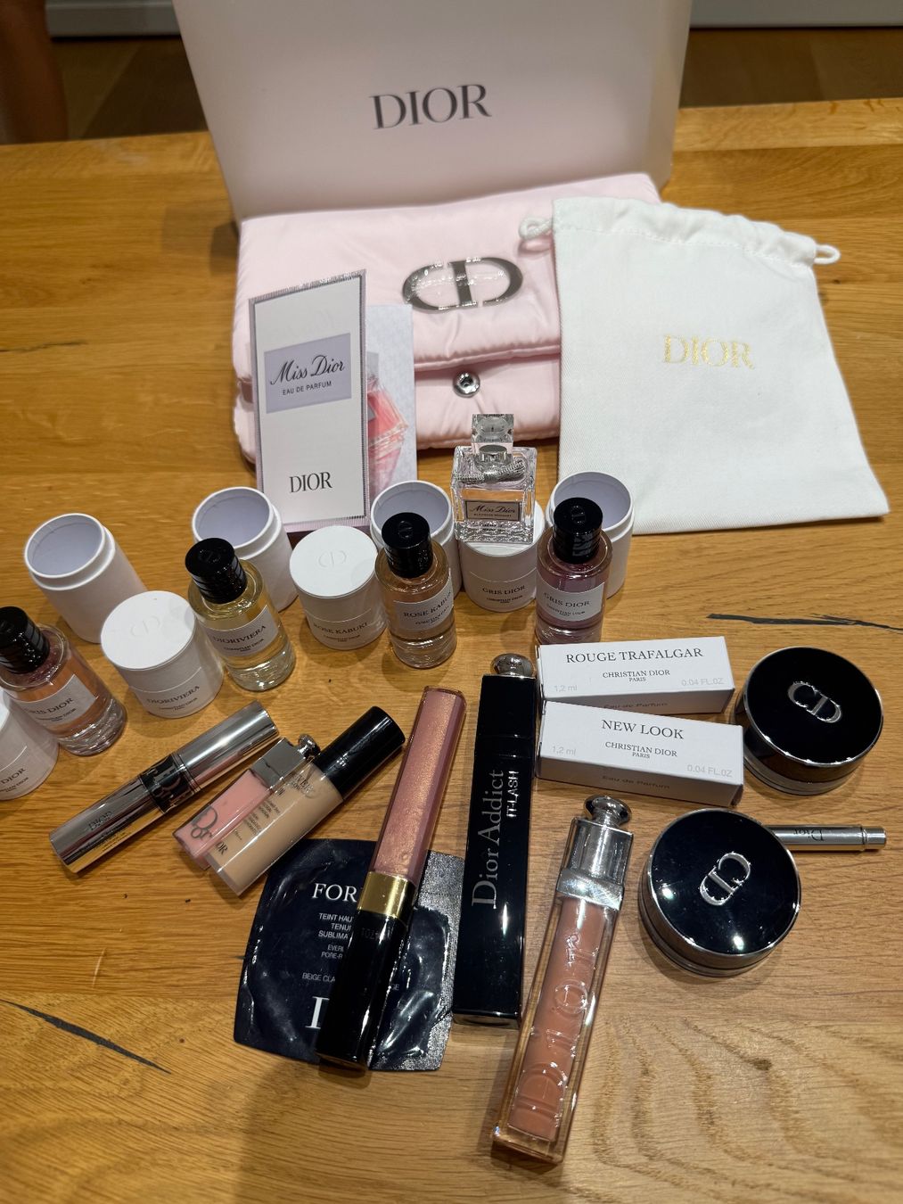 Make-up: Dior/Chanel ( Dior Privée), Hermes privée – Usato da St-leonard venduto da Lilliii 1