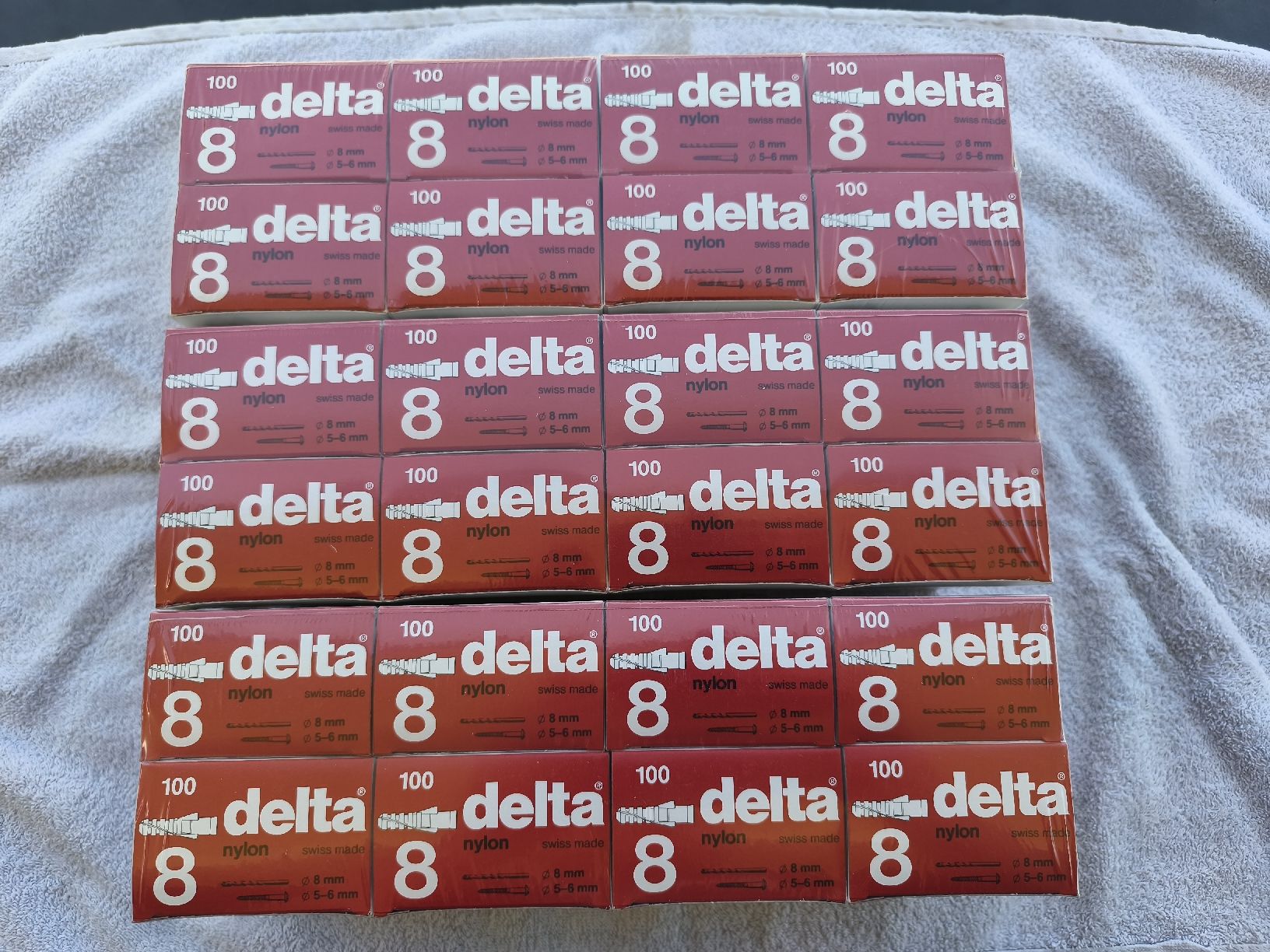 Tutti gli attrezzi: Delta Dübel Grösse 8 2400 Stk. – Nuovo e nell'imballaggio originale da Recherswil venduto da Sruscha58