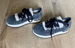 Lammfellgefütterter Sneaker, Gr. 36