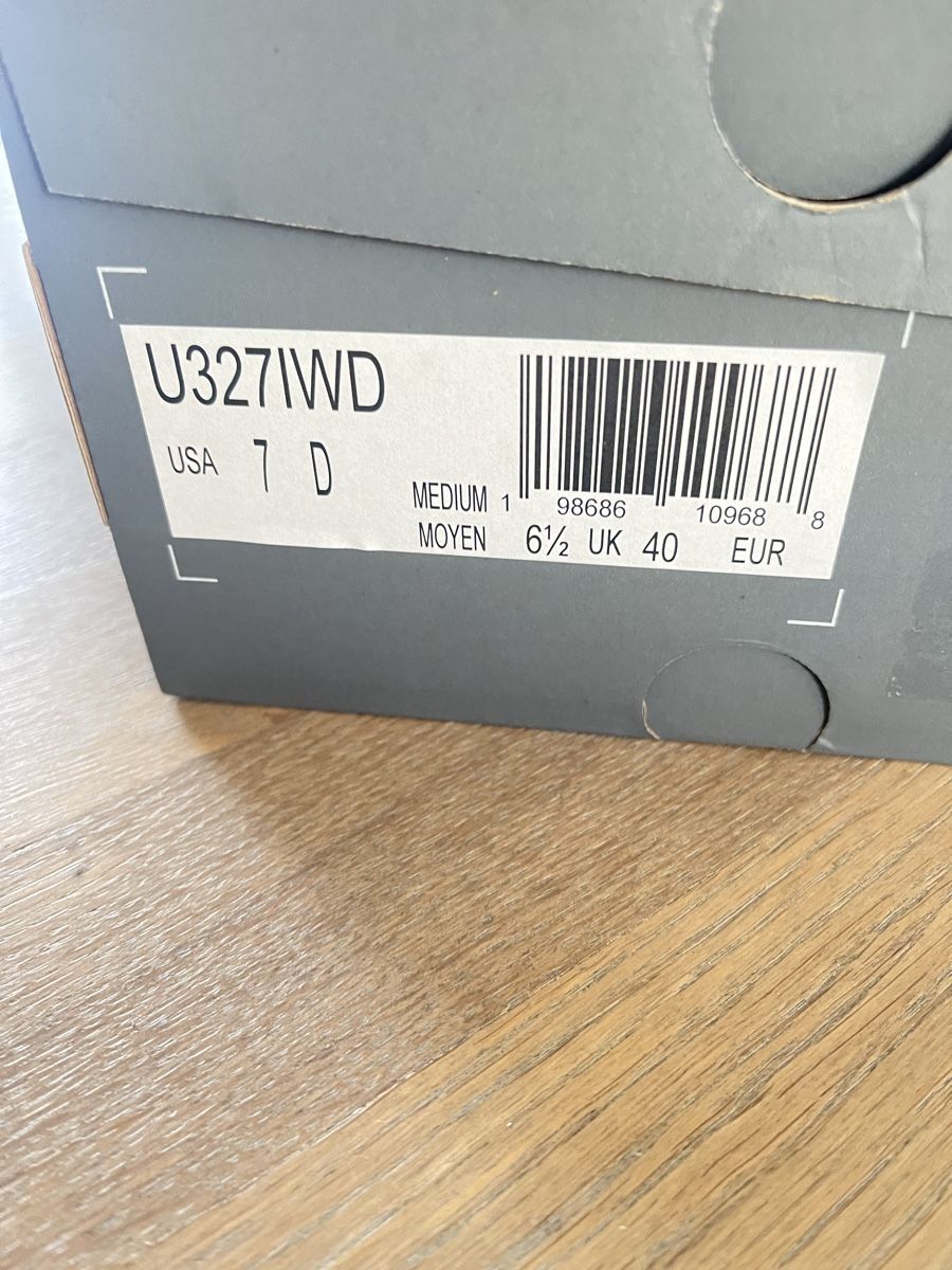 Scarpe da donna: New Balance 327 – Nuovo (secondo la descrizione) da Zürich venduto da favdiu11 1