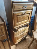 2 Nachttisch Massivholz Vintage 48x50x55 cm gebraucht(A40)