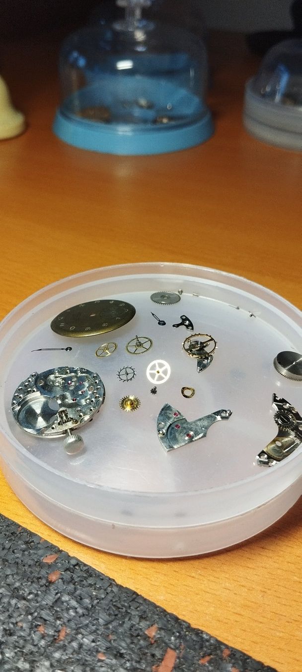 Orologi: montre années 40 – Usato da La Chaux-de-Fonds venduto da jac_9llg 6