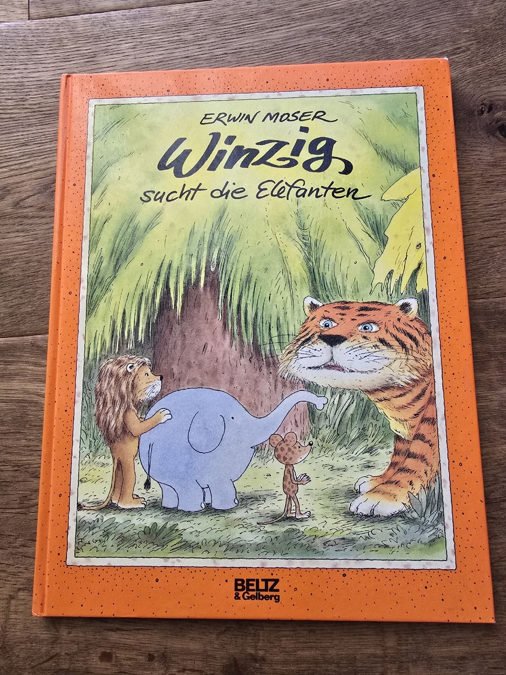 Livres: Kinderbuch Winzig sucht die Elefanten Erwin Moser  – D'occasion à Wittenbach par Tigerlili