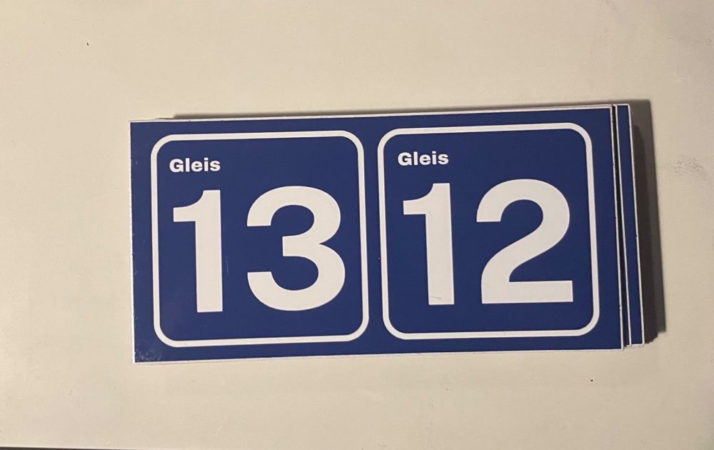 10x Gleis 1312 Sticker/ FCZ (Neu (gemäss Beschreibung)) in Küsnacht ZH ...