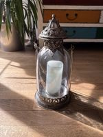 Laterne aus Metall und Glas ohne Kerze gebrauchter Zustand