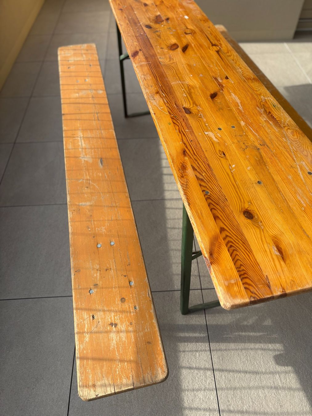 Set de table et chaises: Festbank Garnitur – D'occasion à Fischbach-Göslikon par ElMundo01 4