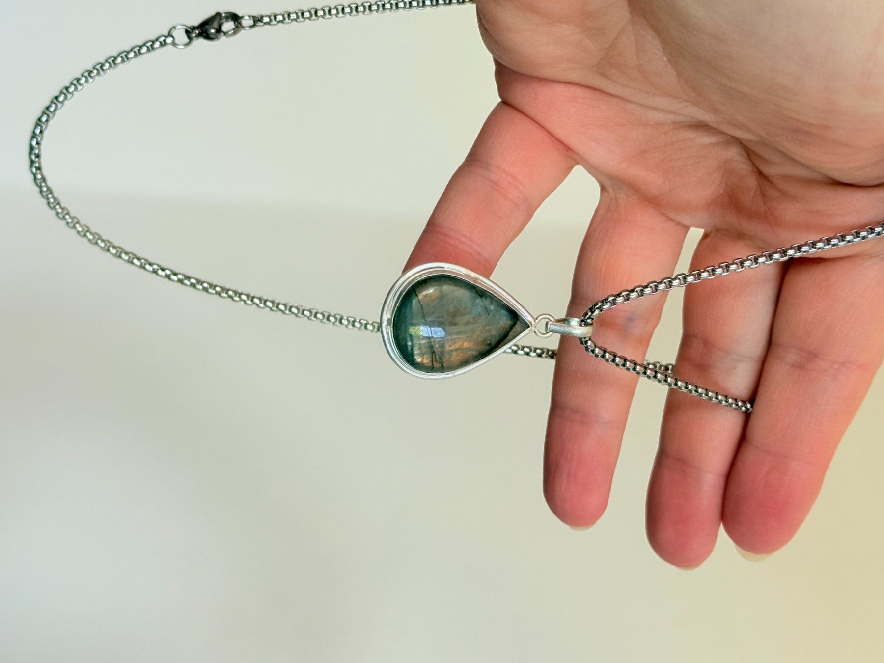Catenine: Collier avec pendentif en pierre naturelle – Nuovo e nell'imballaggio originale da Genève venduto da AWWA 5