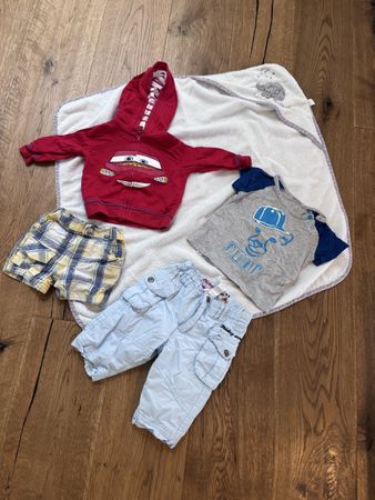 Babykleider-Set, Grösse 62/68 inkl.Badetuch