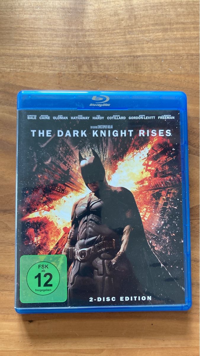 Tutti i DVDs: Blu-ray: The Dark Knight Rises - 2 Disc Edition Top! – Usato da Steinebrunn venduto da batman06
