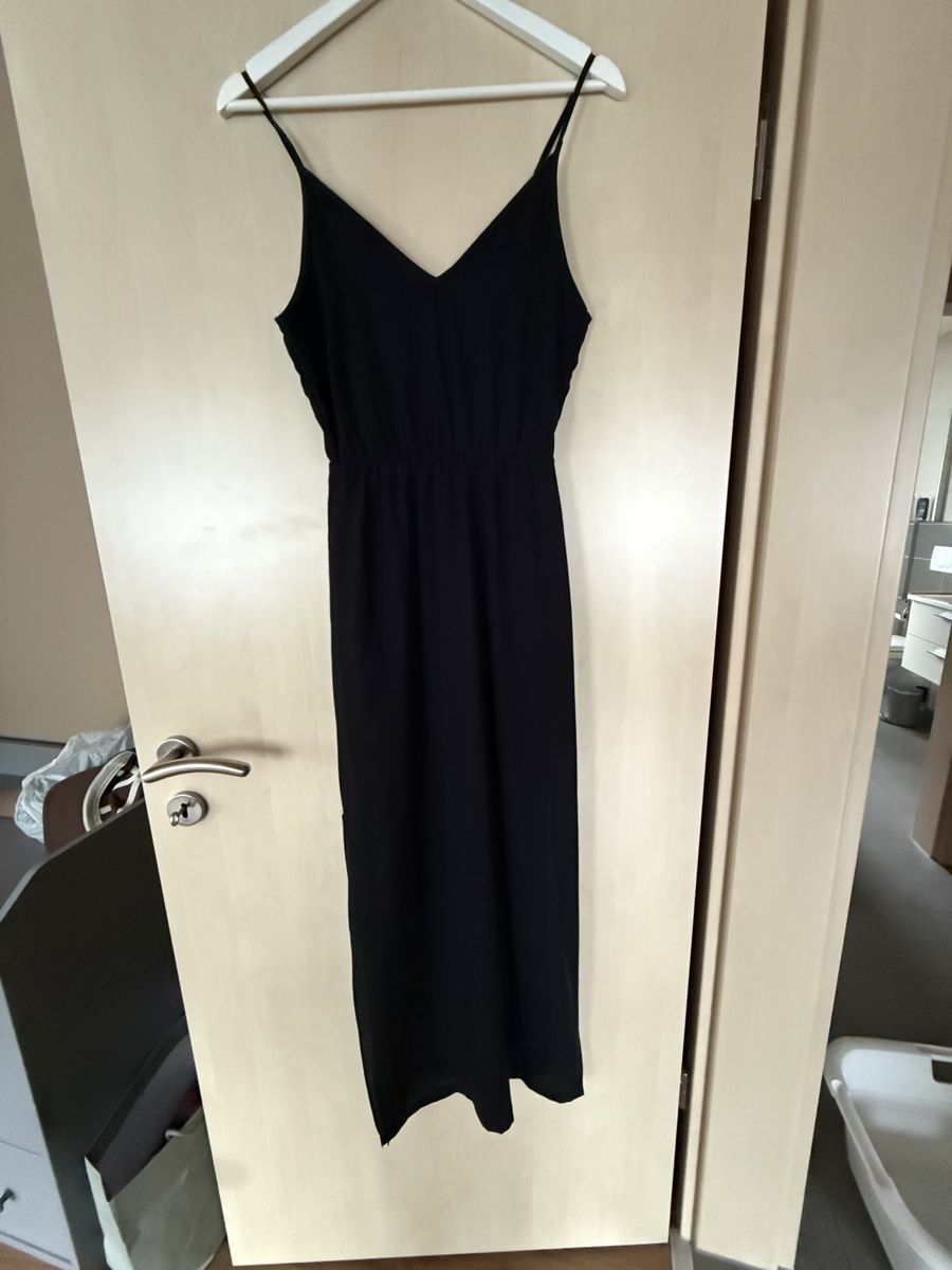H&M Vestiti: Schwarzes Sommerkleid H&M – Usato da Mümliswil venduto da eliaane