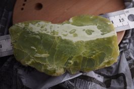 Nephrit Jade Scheibe   –Edelsteinstube Rausverkauf