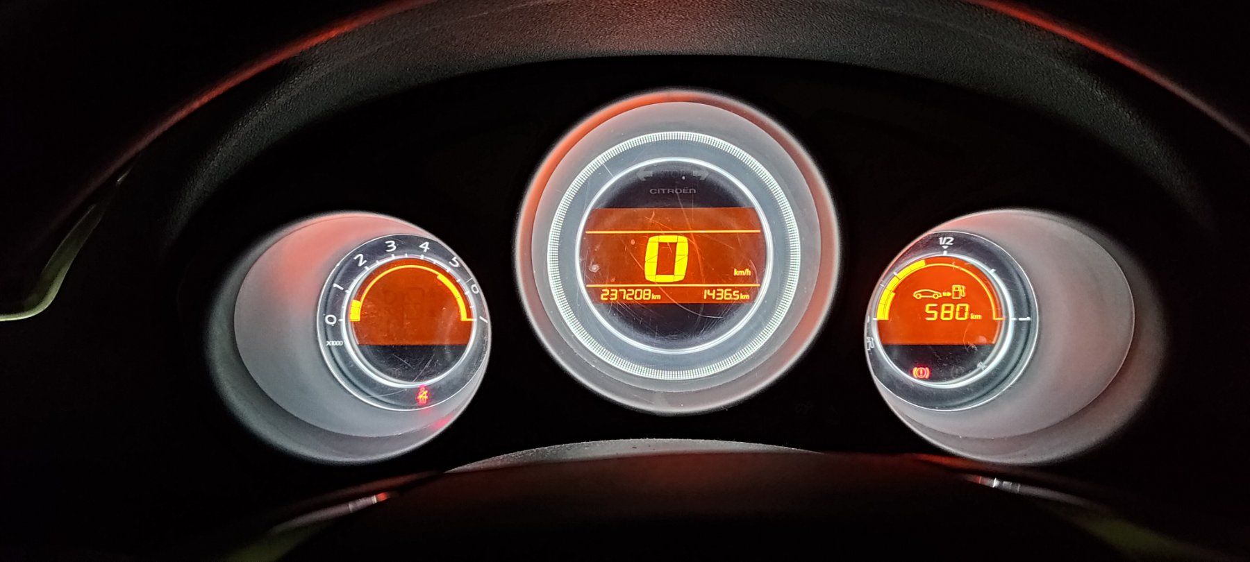 Citroën Automobili: C4 1.6 HDI 92ch fap – Usato da La Tour-de-Peilz venduto da tch_cf6j 2