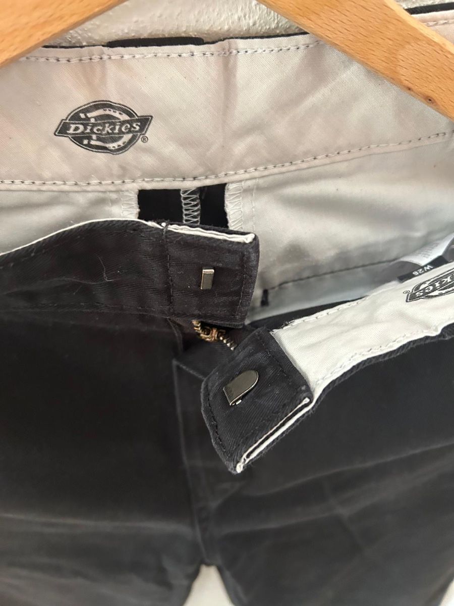 Dickies Pantalons: Dickies Hose, Schwarz, Grösse W26 – D'occasion à Hinwil par rubinstar4 1