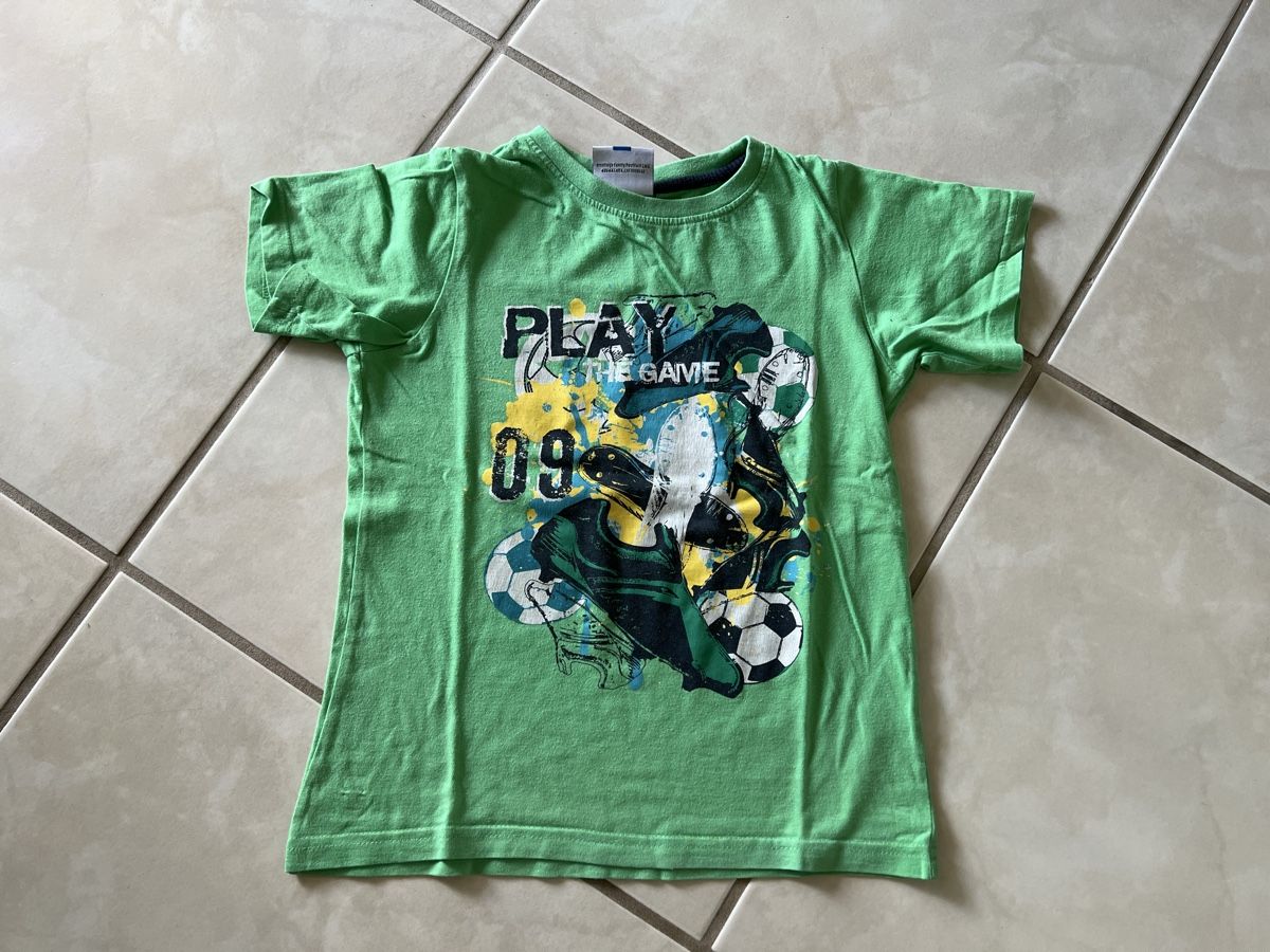 Camicie, T-shirt & Polo: T-Shirt Gr. 116 – Usato da Wallisellen venduto da SPKWichtel