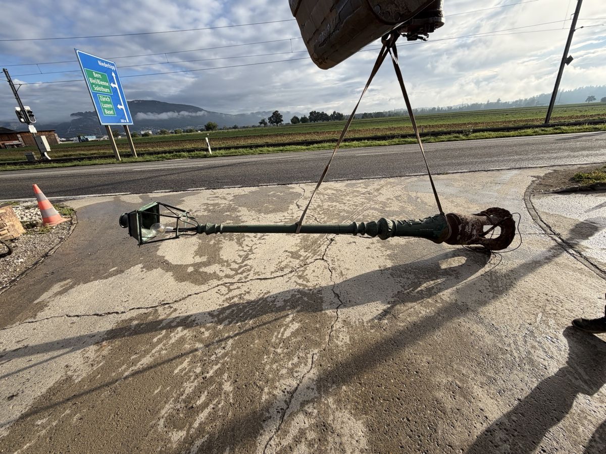 Lampade: Antike Strassenlaterne – Difettoso da Niederbipp venduto da baggerch 5
