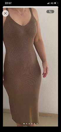 Elegantes Rippstrick-Maxikleid Gr. S (36/38) 