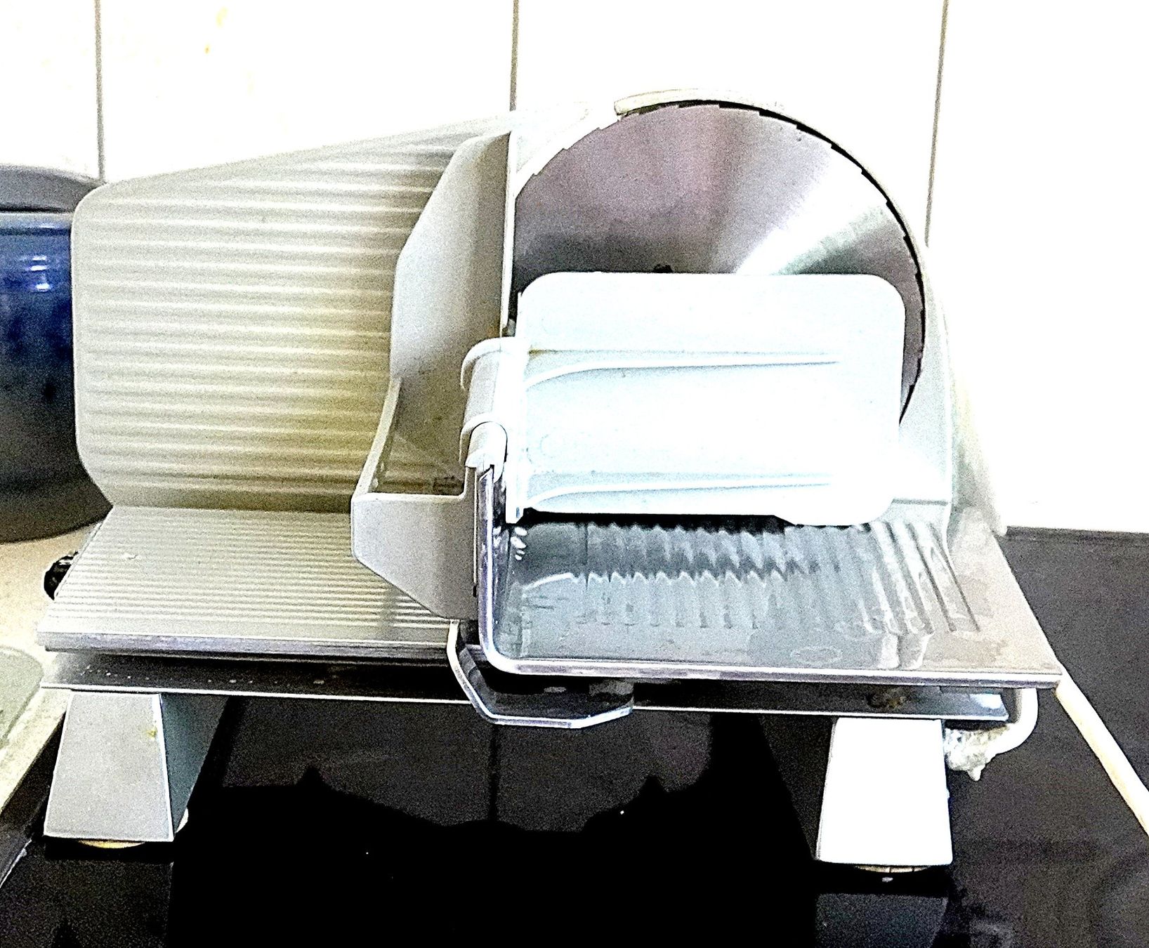 Turmix Elettrodomestici da cucina: Turmix Brotschneide Maschine – Usato da Baar venduto da 2cvbaar