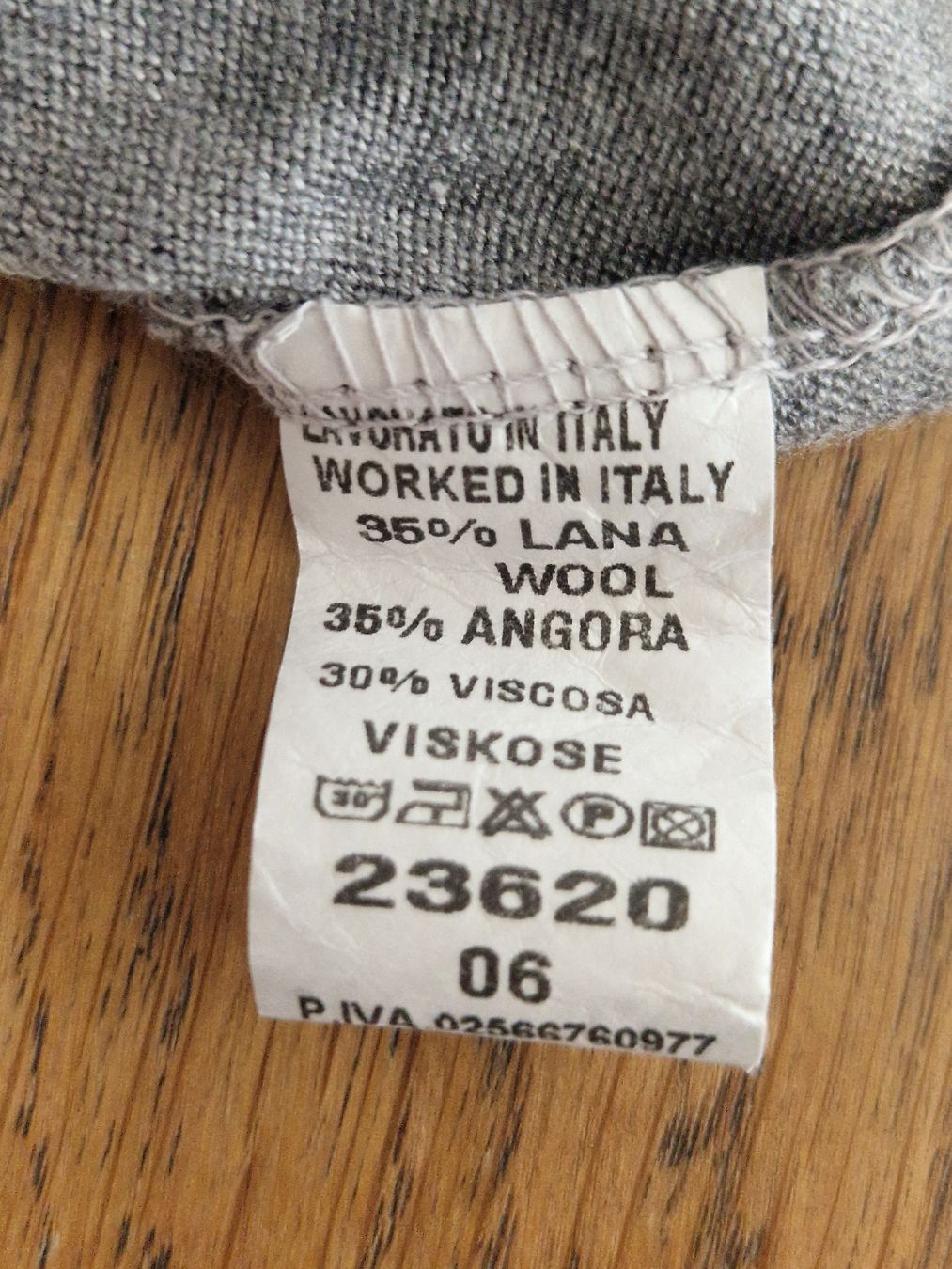 Pullover & Sweatshirts: PULLOVER EN VISCOSE  – Neu und originalverpackt aus Camorino von JPHANDMADE1 1