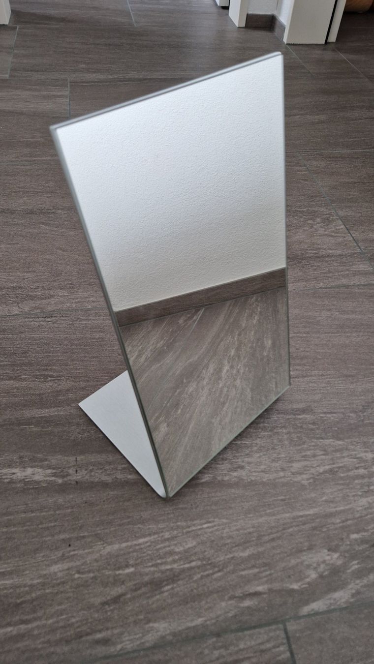 Miroirs: Schicker Standspiegel, neuwertig! – D'occasion à Bilten par petrus24