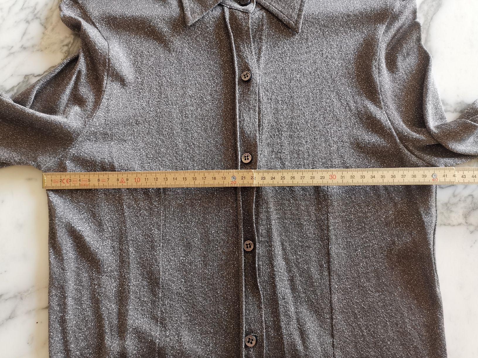 Salvatore Ferragamo Blusen: Salvatore Ferragamo, Bluse mit Metallicfäden  – Gebraucht aus Uerikon von pink_flamingo 3