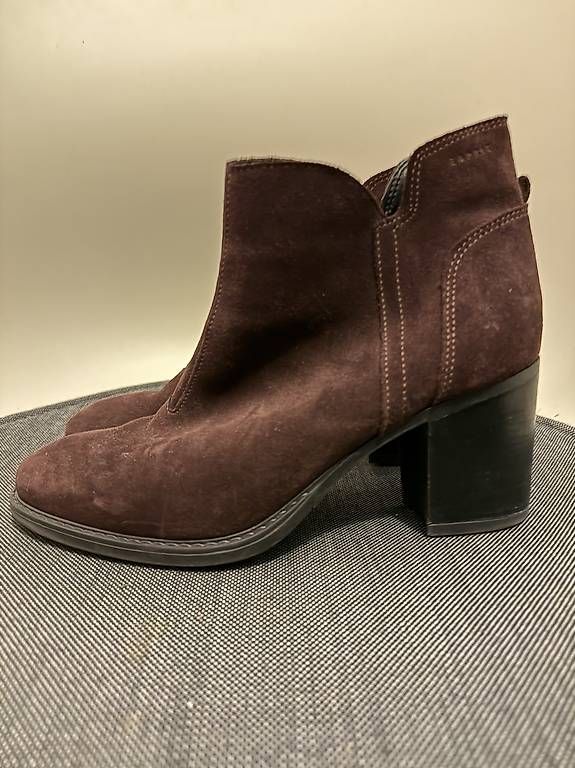 Scarpe da donna: Echtleder Stiefeletten – Usato da Cham venduto da Neraida