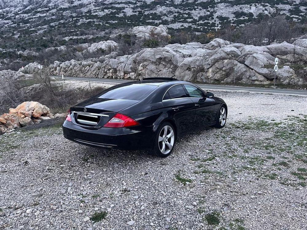 Elevalunas Eléctrico Delantero Derecho Original Mercedes-Benz W219 CLS (2197201046) – Calidad ALEMANA