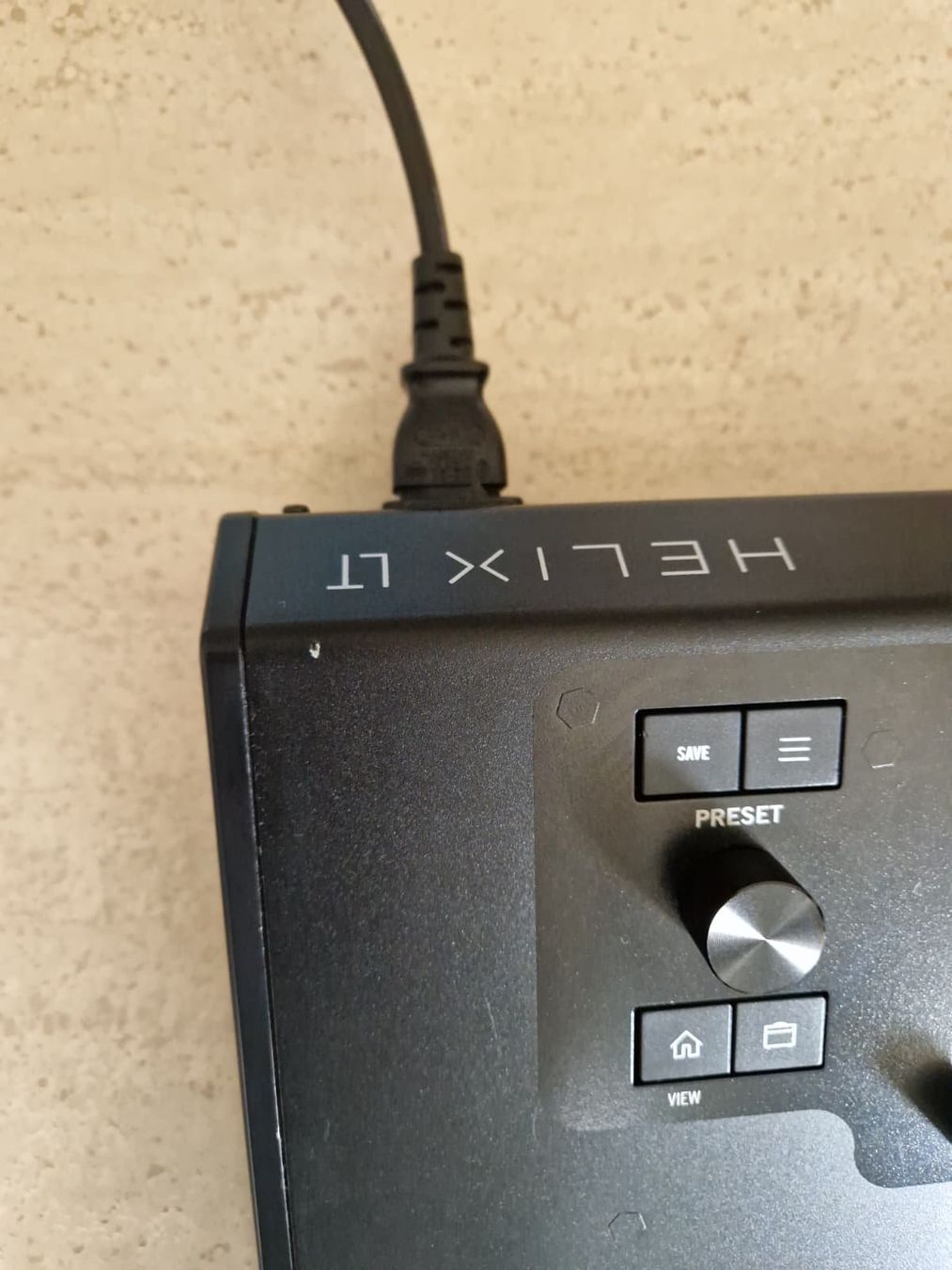 Line 6 Musikinstrumente: Helix LT – Gebraucht aus Zürich von Lovelyperfumes 1