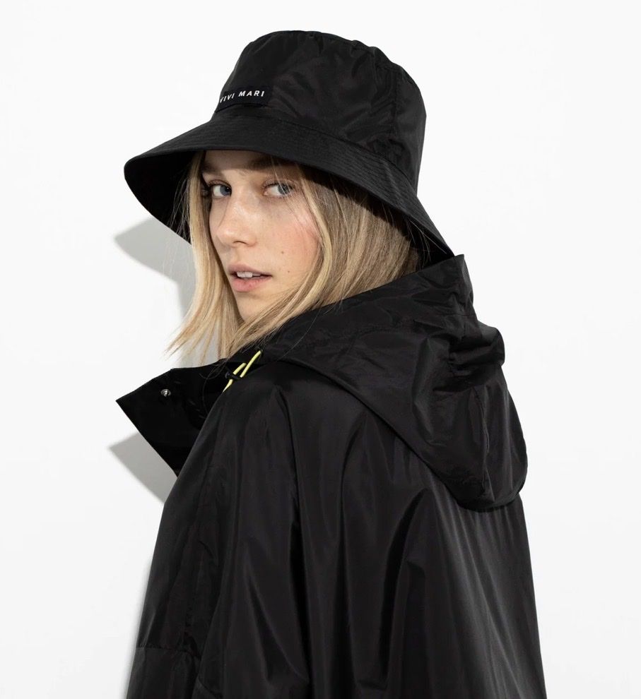 Vivi Mari Copricapi, berretti & cappellini: Vivimari bucket hat  – Nuovo (secondo la descrizione) da Zürich venduto da jul_xc99 2