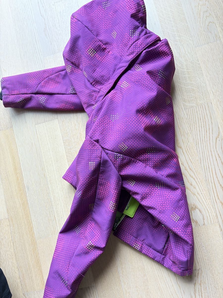 Giacche & Cappotti: Jacke lila gemustert Grösse 134/140 – Usato da Witterswil venduto da corinne_1234 3