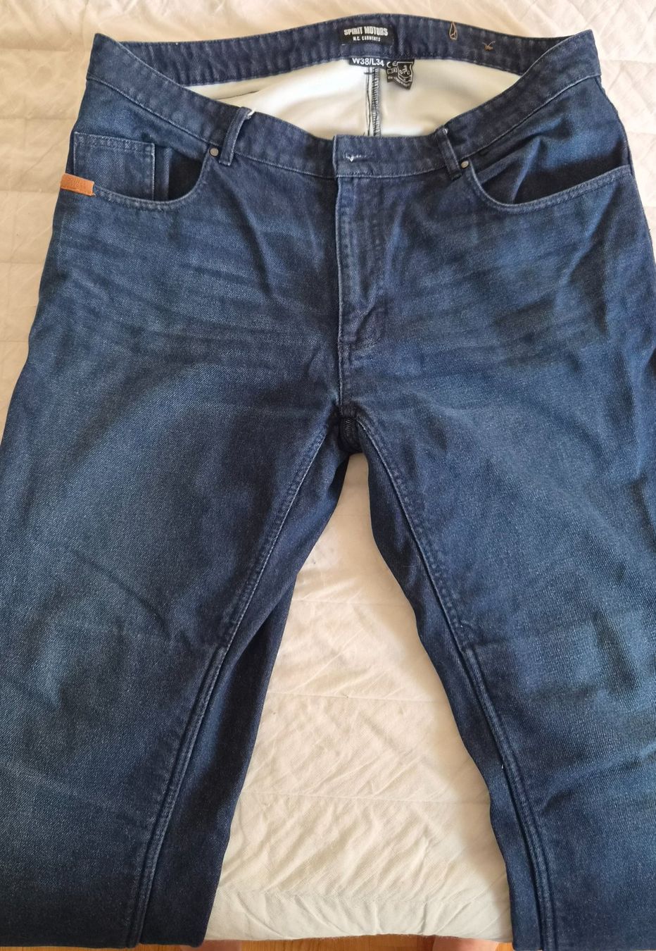 Jeans: Töff Jeans – D'occasion à Egg b. Zürich par medina123 1