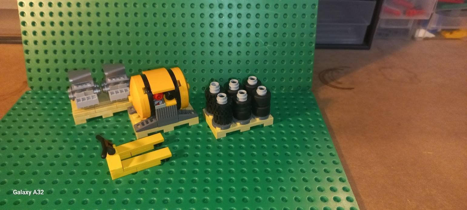 Lego Giocattoli: Ensemble de palettes et transpalettes Lego – Usato da La tour de treme venduto da Legocreation82