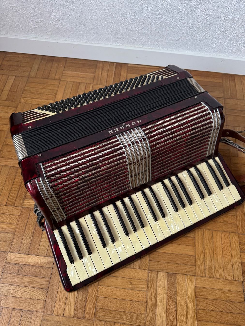 Hohner Strumenti musicali: Hohner Akkordeon, – Usato da Frauenfeld venduto da lona05 5
