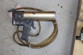 Pompe à mastic pneumatique