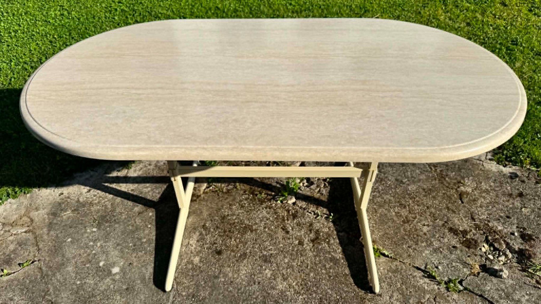 Set di tavolo e panche: Gartentisch von Mazuvo, mit Stühlen – Usato da Schönenberg an der Thur venduto da ottawa06 1