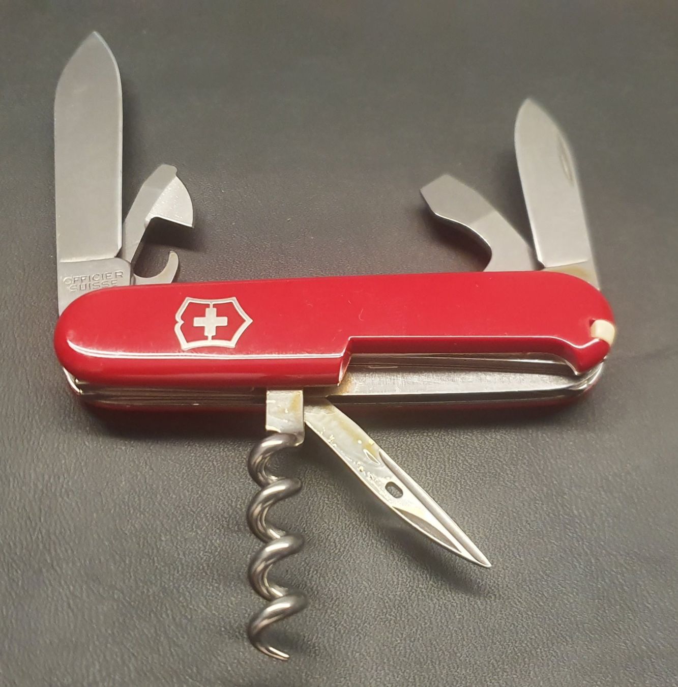 Victorinox Taschenmesser: 3 Victorinox Sackmesser mit Logo – Gebraucht aus Härkingen von MarianneSi 3