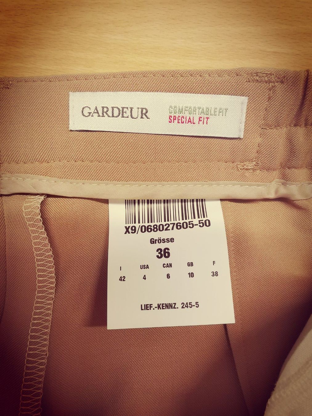 Hosen: Damenhose warmes braun, GARDEUR – Neu (gemäss Beschreibung) aus Seuzach von NaehdesignMirjam 3