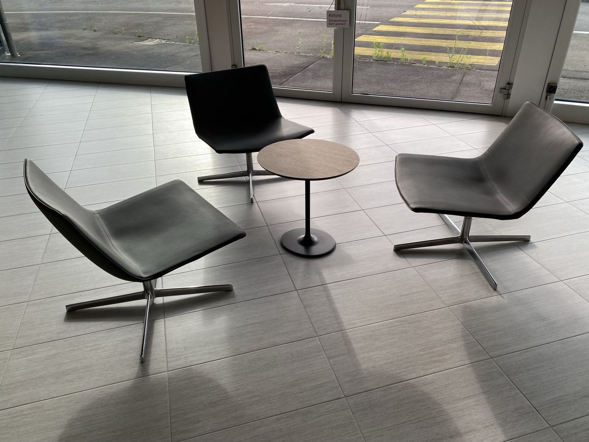 Set di tavolo e panche: Tisch und drei Stühle – Usato da Hägglingen venduto da Karin0802 7