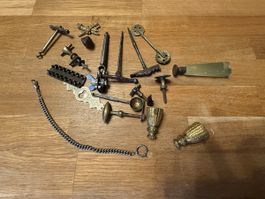 Antike Kleinteile,Konvolut, Uhren Kette Hammer Beschläge
