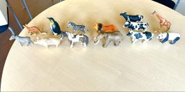Tierfiguren Konvolut 12 Stueck guter Zustand