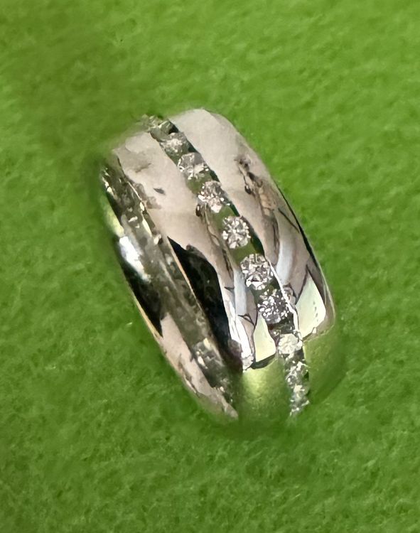 Eleganter Damenring mit Diamanten 0.72ct / 18kt. Weissgold 2