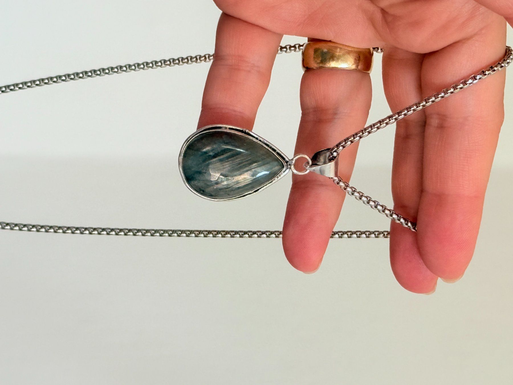 Colliers: Labradorite necklace – Neuf avec emballage d'origine à Genève par AGBERG 6