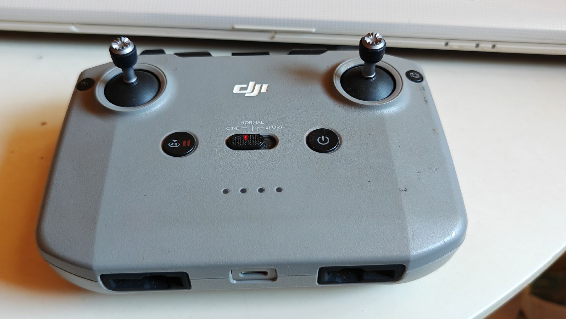 DJI Modellismo RC: DJI Mini 2 en fly more Combo avec 5 batteries.  – Usato da Saxon venduto da Menfinbon 6