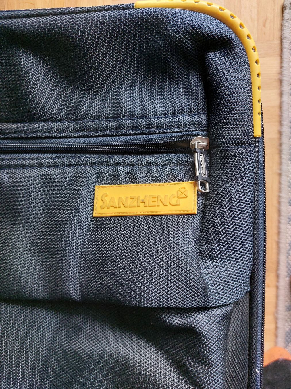 Reisekoffer: Neuwertiger SanZheng Trolley – Gebraucht aus Bern von titaniumsnow 1