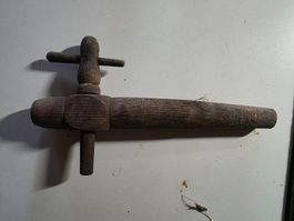 antiker Holz Ausschank Zapfen Hahn
