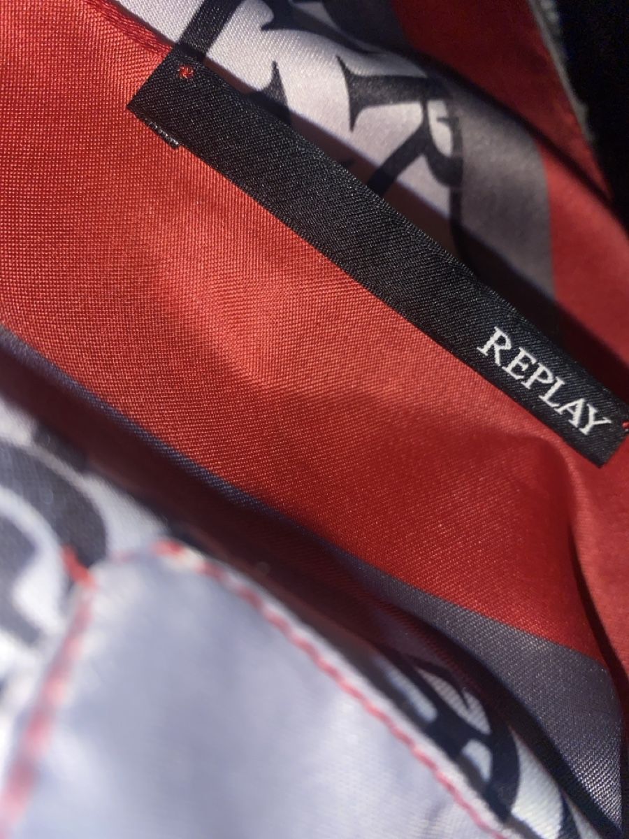 Replay Foulard & Sciarpe: Replay silk scarf – Usato da Dietikon venduto da Tdaf33 1