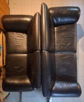 zwei schwarze De Sede DS-10 Ledersofas - 2 canapés cuir noir
