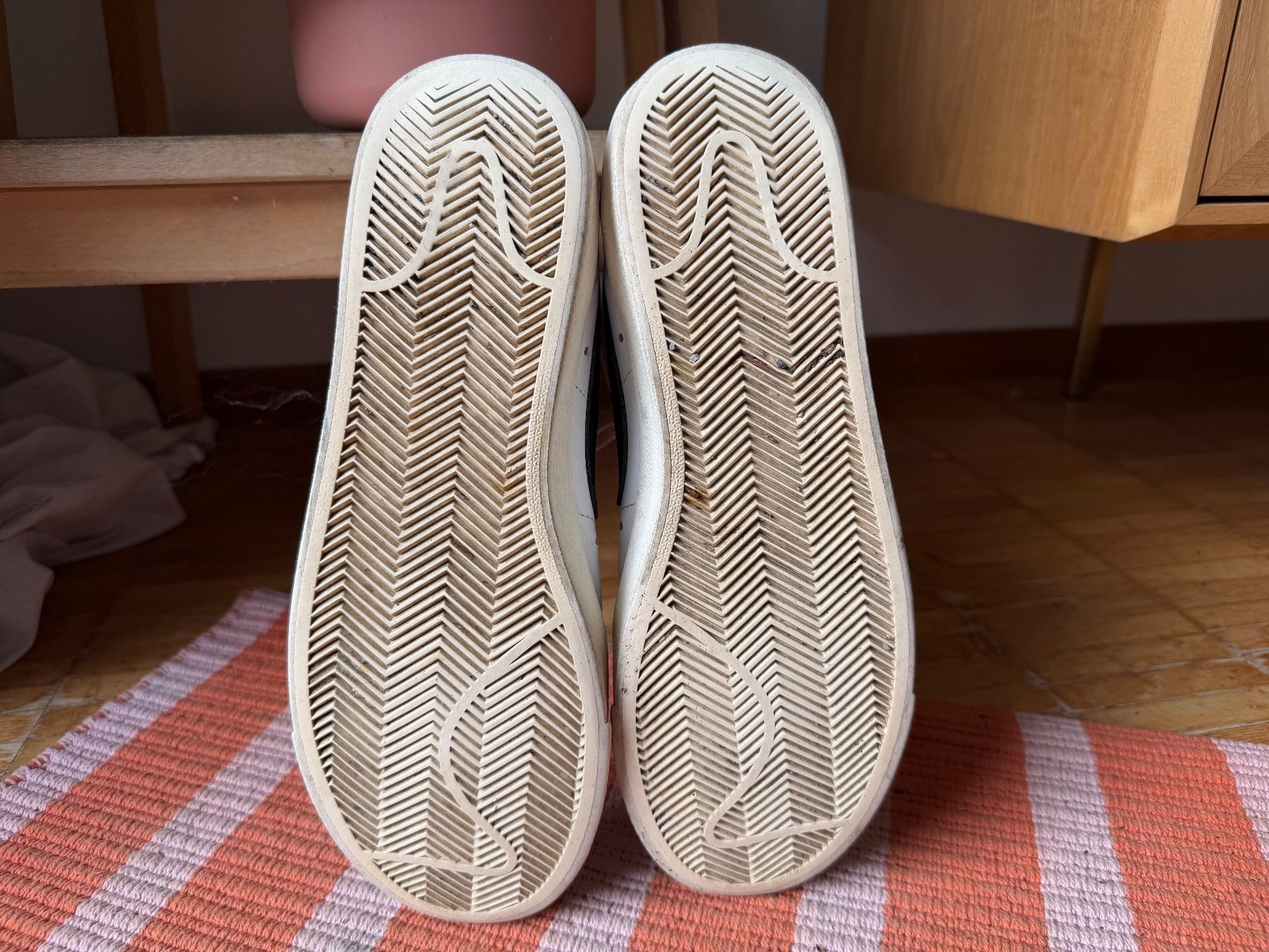 Nike Scarpe da uomo: Nike Blazer Mid 77 – Nuovo (secondo la descrizione) da Bern venduto da joanneagain 3