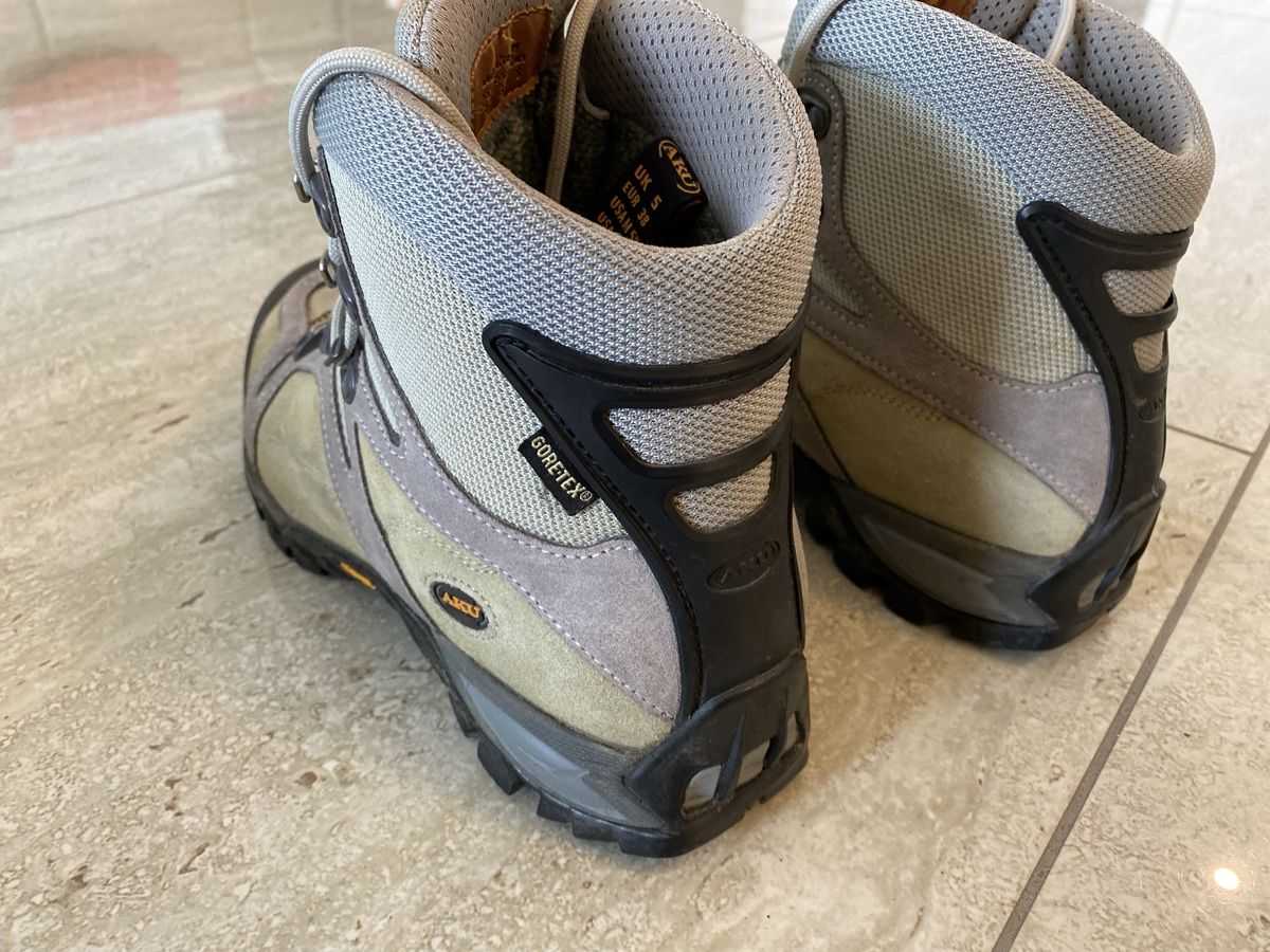 Aku Scarpe da uomo: AKU Bergschuhe Wanderschuhe Gr 38 – Usato da Birrwil venduto da Bendegriz 3